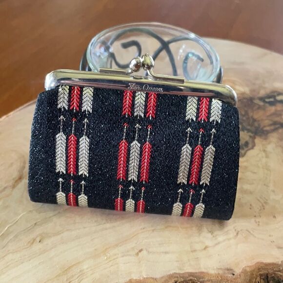 Rare For Queen Japan Airlines Kiss Lock Coin Purse - Picture 1 of 7